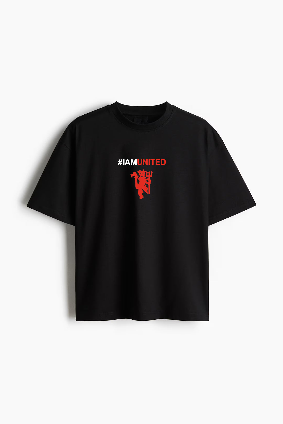 Manchester United #IAMUNITED oversized black football fan T-shirt with red graphic print and premium streetwear design for men and women.